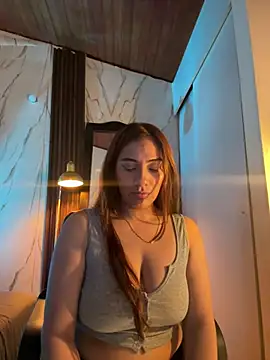 Snapshot of emmily_d chatting on 2, 6, 2026 emmily d online show from 2, 6, 2026