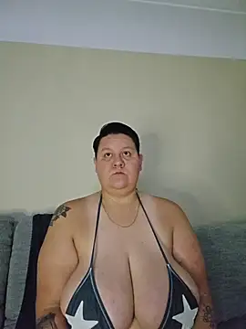 Snapshot of DevilDahm chatting on 10, 7, 2026 DevilDahm online show from 10, 7, 2026