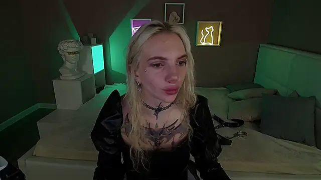 AnneTenet online show from 16, 3, 2025