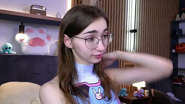 PollyBeev online show from 13, 11, 2025