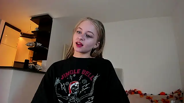 MiaMews online show from 17, 9, 2025