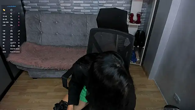 coniie jhons online show from 7, 2, 2025