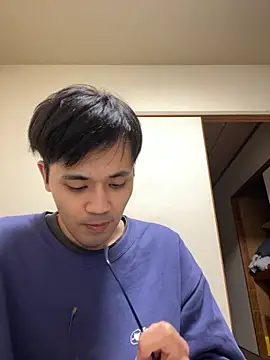 ryusei18570 online show from 4, 12, 2025