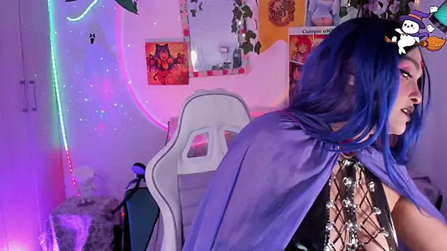 Snapshot of cutepie_uwu_ chatting on 30, 11, 2025 cutepie uwu online show from 30, 11, 2025