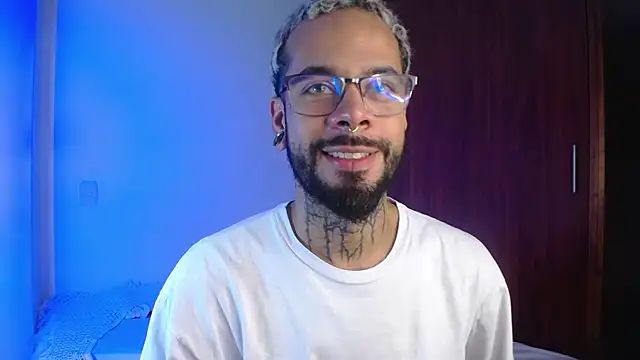 Snapshot of rafael_defendi chatting on 14, 10, 2025 rafael defendi online show from 14, 10, 2025