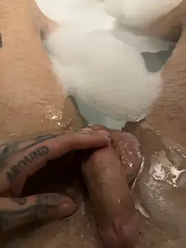 hottwoboys online show from 26, 11, 2025