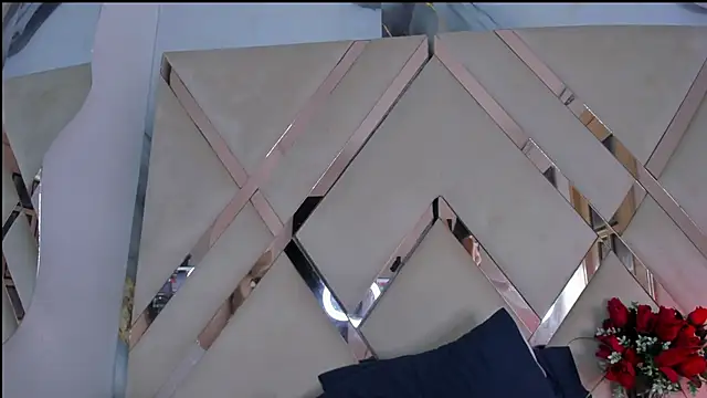 ninaht online show from 23, 10, 2025