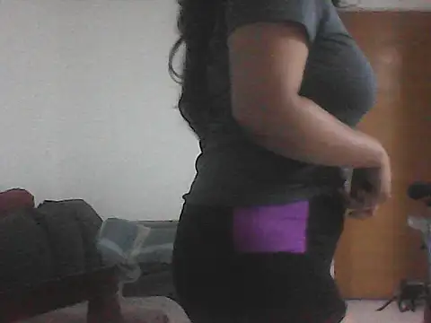 Snapshot of vanesa457 chatting on 26, 11, 2025 vanesa457 online show from 26, 11, 2025