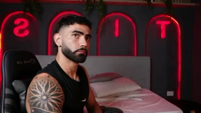 Austin bolt online show from 3, 11, 2025