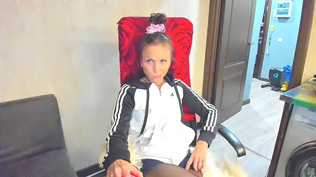 Elizabe th online show from 24, 7, 2026
