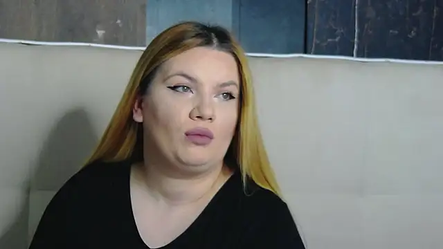 MelanieBrownn online show from 2, 12, 2025