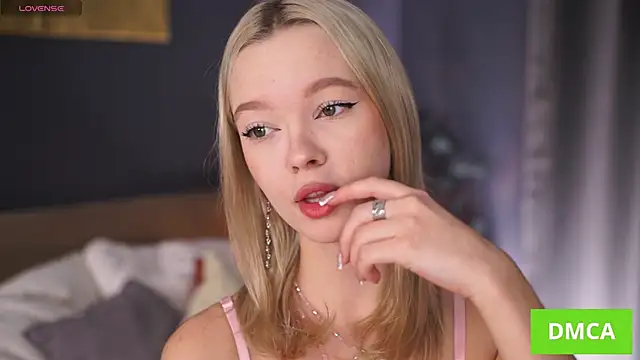  AlinaBailey online show from 11, 11, 2025