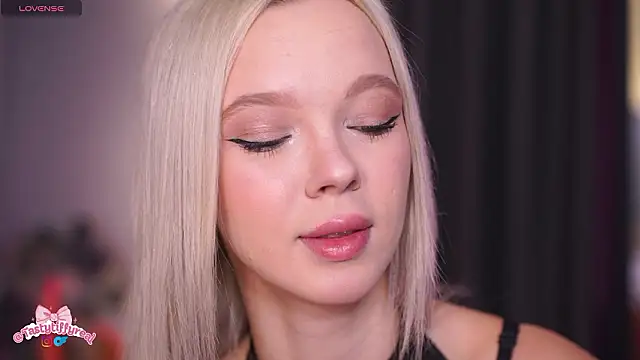  AlinaBailey online show from 19, 3, 2026