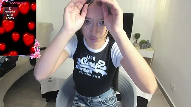 Scarlett  bell online show from 20, 3, 2025