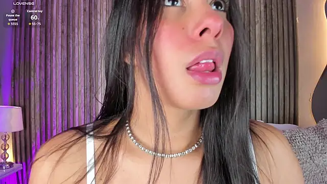 HannaPaola online show from 4, 3, 2026