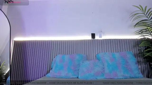 valentina lux online show from 23, 2, 2026