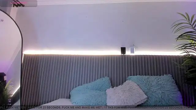 valentina lux online show from 25, 2, 2026