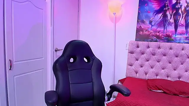 Snapshot of KimberlyVillaLobos chatting on 1, 2, 2025 KimberlyVillaLobos online show from 1, 2, 2025