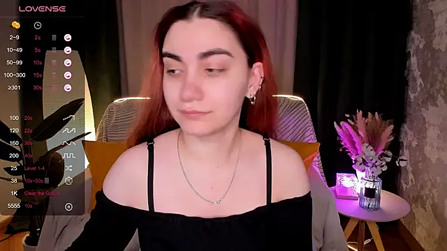 hannacheekss  online show from 18, 2, 2026