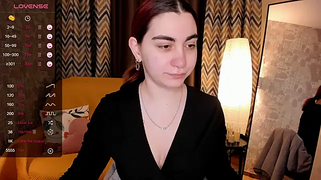 hannacheekss  online show from 3, 3, 2026