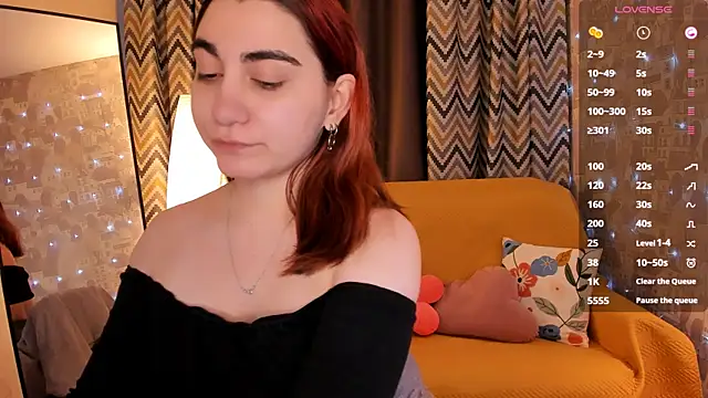 hannacheekss  online show from 17, 3, 2026