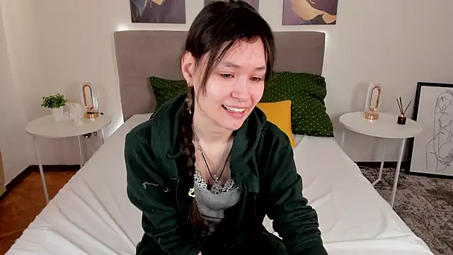 Emily Strikeee online show from 15, 3, 2025