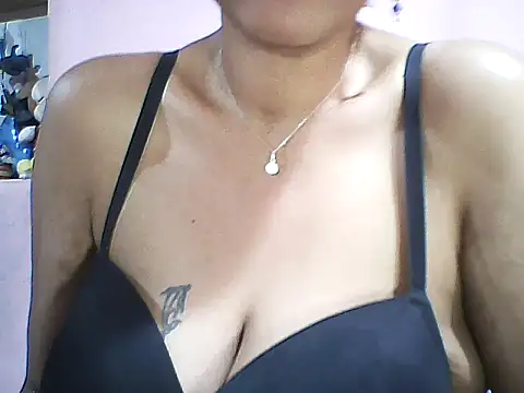 Snapshot of layanah12 chatting on 20, 9, 2025 layanah12 online show from 20, 9, 2025