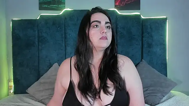 anniie sweett  online show from 7, 10, 2025