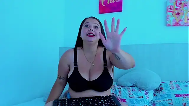 Emawalker  online show from 23, 3, 2026