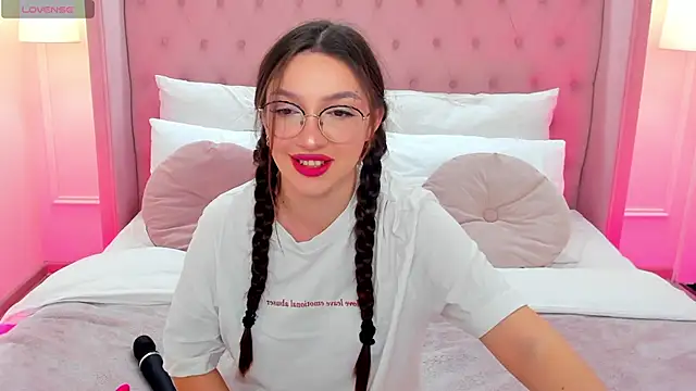 GiaCale online show from 1, 3, 2025