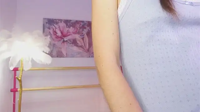 lylylovesyou online show from 16, 12, 2024