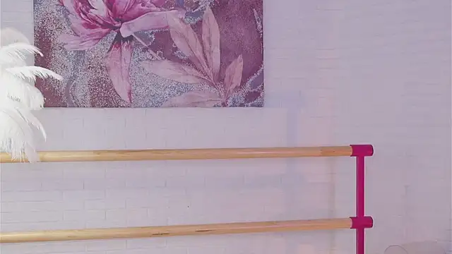 lylylovesyou online show from 13, 1, 2025