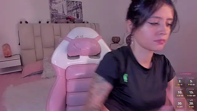 Snapshot of yenny_garcia chatting on 26, 5, 2026 yenny garcia online show from 26, 5, 2026