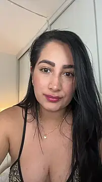Snapshot of Zara_Sparkle chatting on 17, 10, 2025 Zara Sparkle online show from 17, 10, 2025