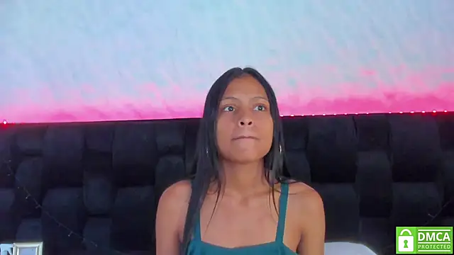 Snapshot of Kaylee_sweet_1 chatting on 14, 1, 2025 Kaylee sweet 1 online show from 14, 1, 2025