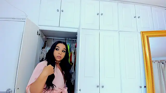 EileenBenzon online show from 26, 1, 2025