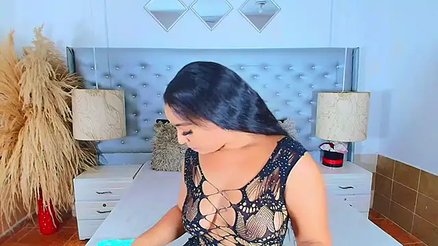 EileenBenzon online show from 17, 9, 2025