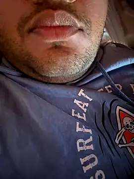 Snapshot of ved240 chatting on 12, 10, 2025 ved240 online show from 12, 10, 2025