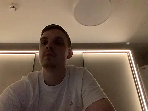 Snapshot of neilho1 chatting on 10, 12, 2024 neilho1 online show from 10, 12, 2024