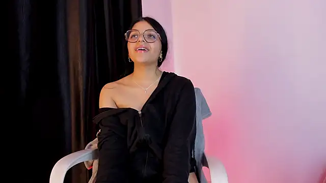Snapshot of lana_dol chatting on 9, 1, 2025 lana dol online show from 9, 1, 2025