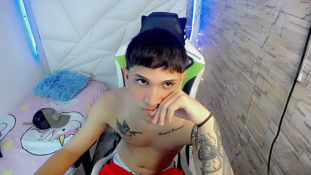 Brayan lopezz online show from 21, 1, 2025