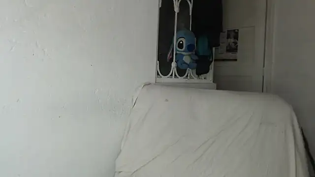 Snapshot of skinny_sweet2411 chatting on 6, 10, 2025 skinny sweet2411 online show from 6, 10, 2025