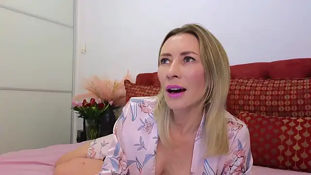  Maddalena  online show from 14, 2, 2025