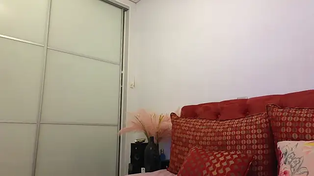  Maddalena  online show from 3, 3, 2025