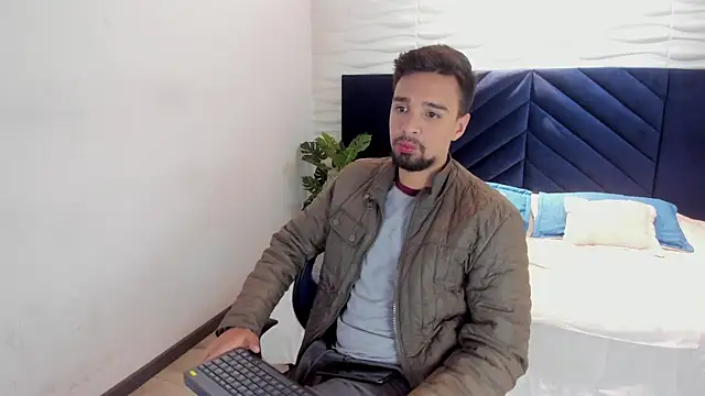 Edward max online show from 14, 2, 2025