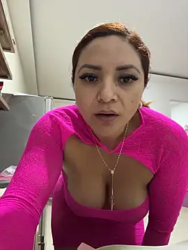 Snapshot of diosagriega_1 chatting on 19, 12, 2025 diosagriega 1 online show from 19, 12, 2025