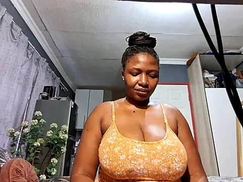 Snapshot of EbonyRose9 chatting on 12, 2, 2025 EbonyRose9 online show from 12, 2, 2025