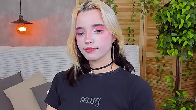 Snapshot of as1an_girlfriend chatting on 28, 1, 2025 as1an girlfriend online show from 28, 1, 2025