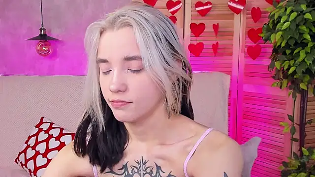 Snapshot of as1an_girlfriend chatting on 19, 2, 2025 as1an girlfriend online show from 19, 2, 2025