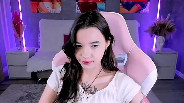 as1an girlfriend online show from 24, 5, 2026